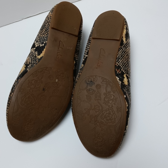 Clarks Snake Print & Embossed Ballet Flats Size 8 - Picture 6 of 7